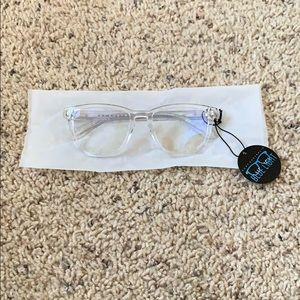 *Brand new!* Quay Australia Blue light blockers